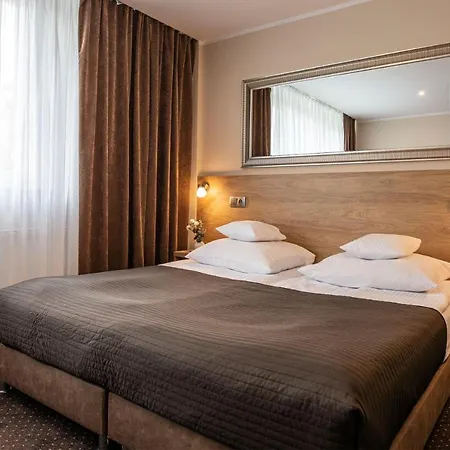 Boss Hotel 3*
