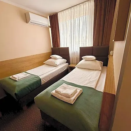 Hotel Boss 3*